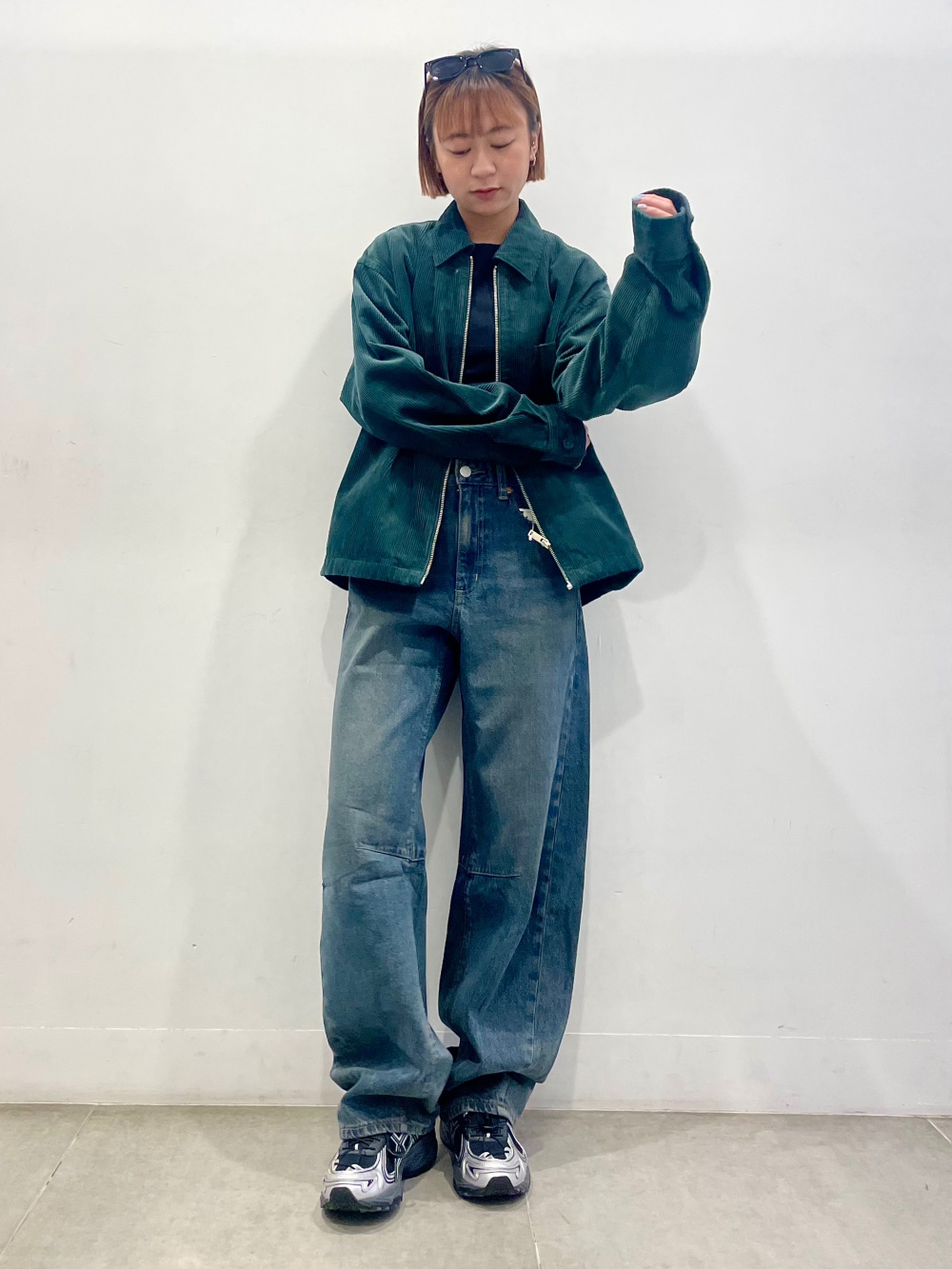 Smooth Cotton Crew-Neck T-Shirt(S)、Front Zip Bubble Hem