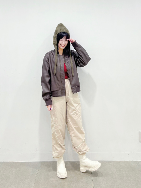 GUの『2990円パンツ』がはいた瞬間から暖かい…！「太く見えない