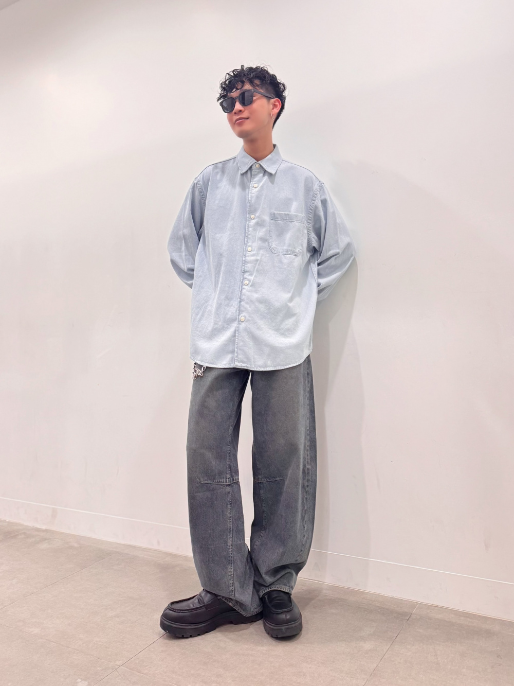 ジップポケットシャツ UNDERCOVER、コーデュロイバギーパンツ(丈標準