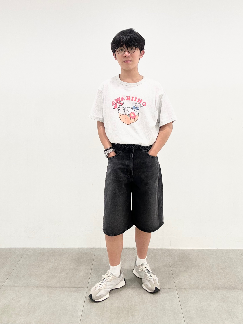 グラフィックT CHIIKAWA、ジョーツ」の着用コーディネート| ジーユー