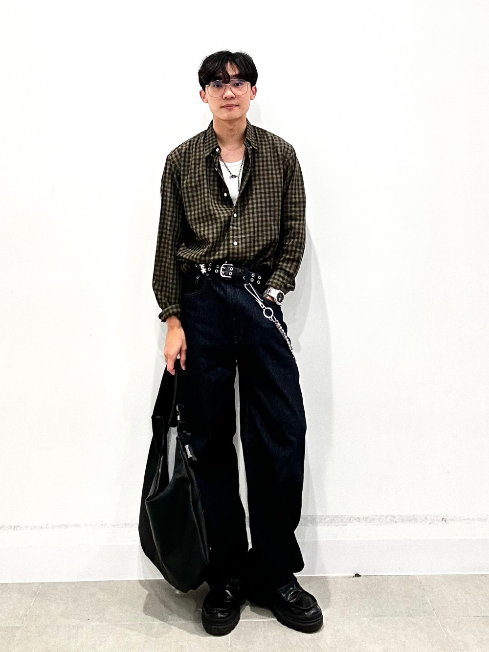 Check styling ideas for「Corduroy Zip-Up Shirt Jacket、Cotton Crew