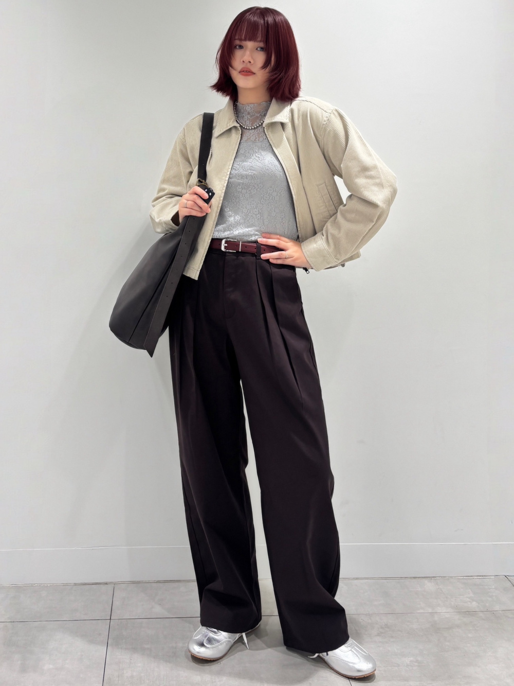 ブラフィールクロップドレースT(ノースリーブ)、フロントジップ