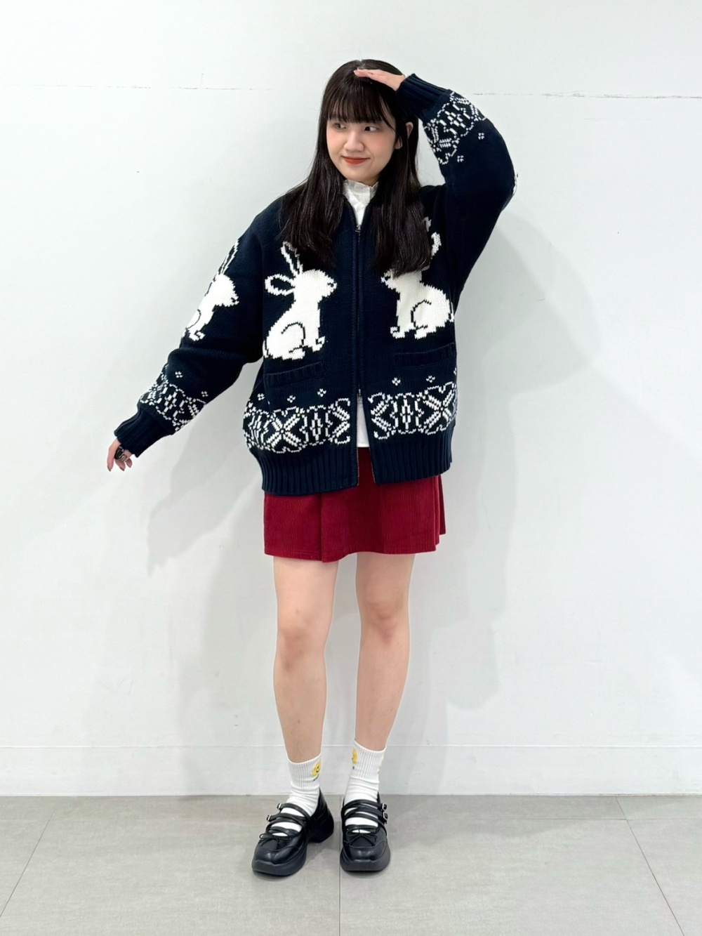 フルジップニットジャケット by rokh、フリルネックブラウス」の