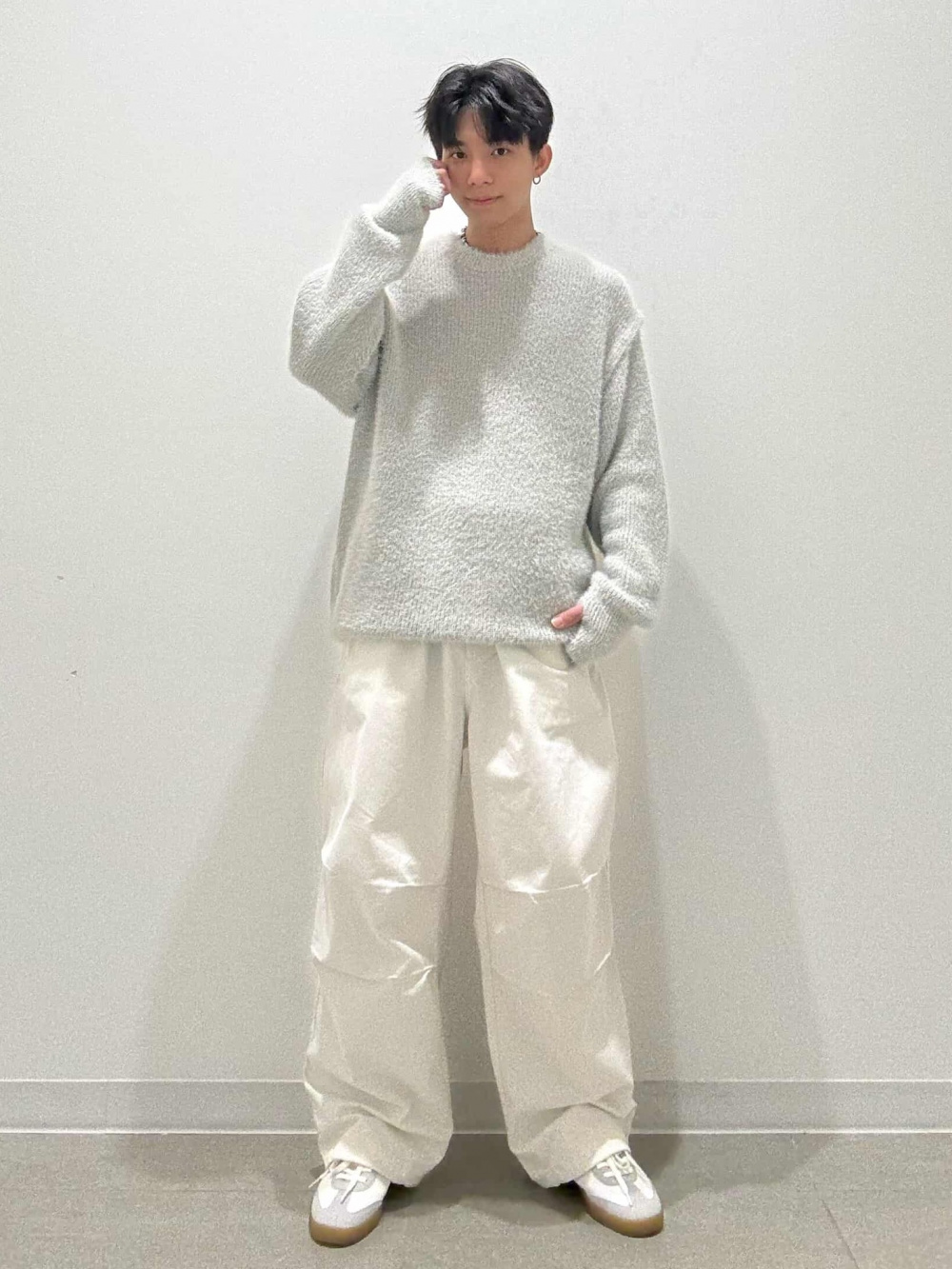 シャギークルーネックセーター UNDERCOVER、チノフレアパンツ