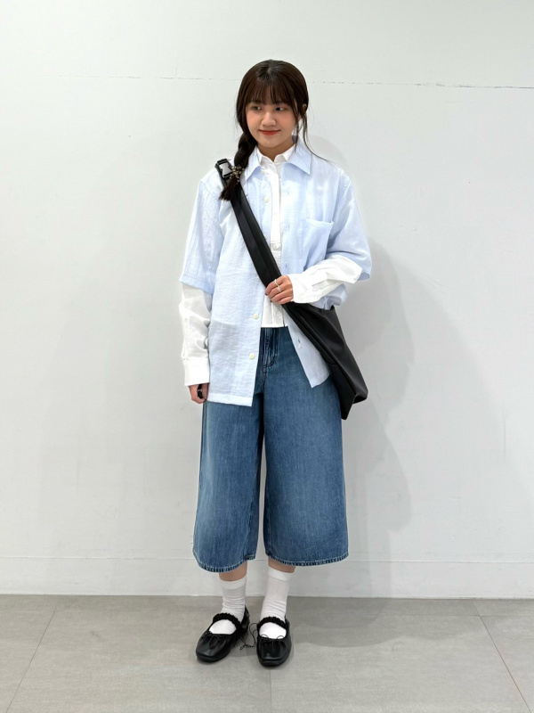 Textured Shirt/HalfSlv、Satin Dot Flared Skirt」的穿搭靈感｜GU
