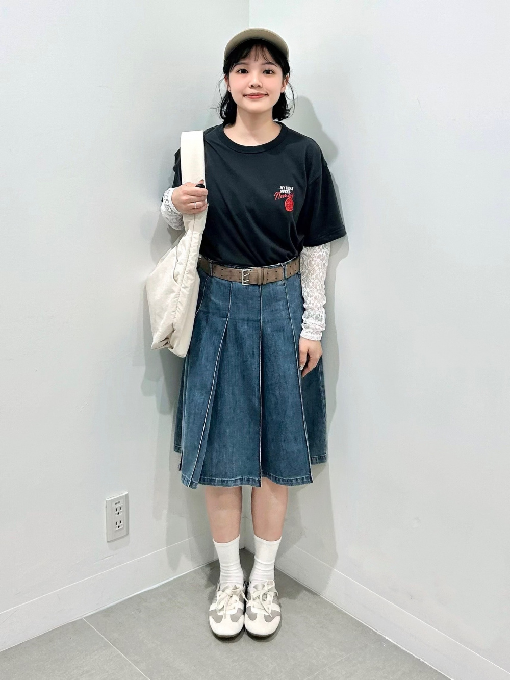 Double Hole Belt、Oversized Mock Neck T-Shirt/HalfSlv/ST」| GU的穿