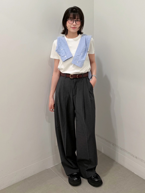 Washable Knitted T-Shirt/HalfSlv、Pleated Wide Pants/MN」的穿搭