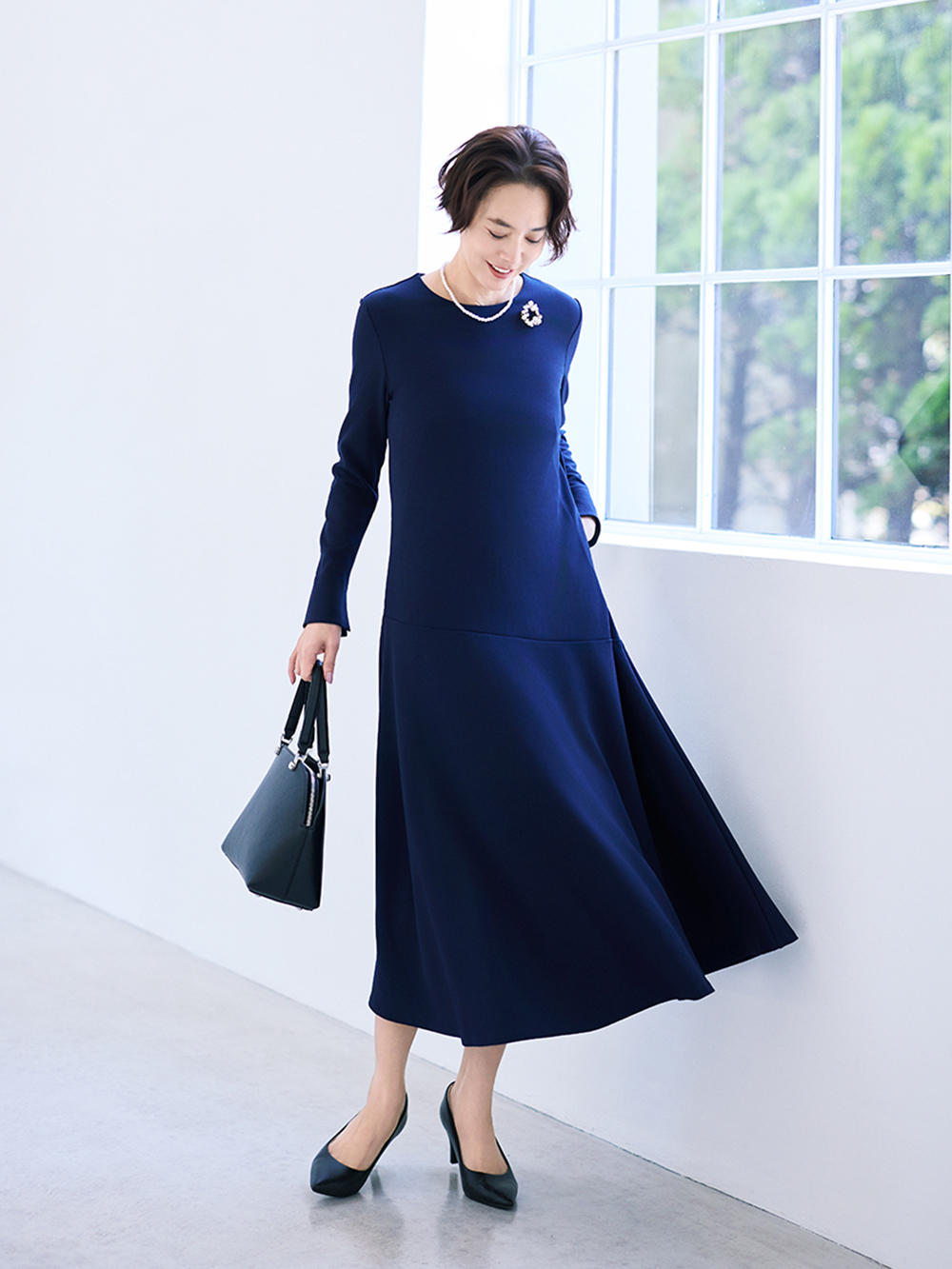 ネイビーのワンピース