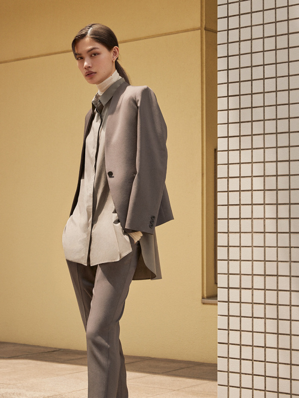 待望 プラステ コンフォートリュクスカラーレスジャケット agapeeurope.org