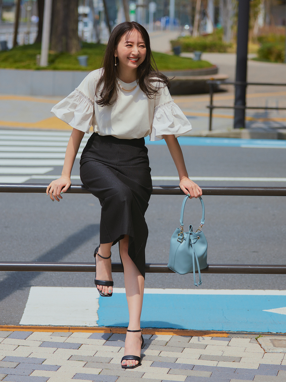 フリルスリーブドッキングTシャツ