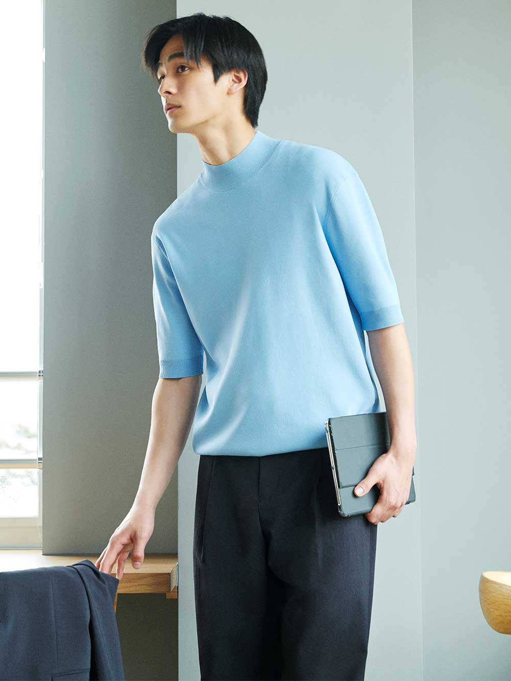 UVカットレーヨンブレンドモックネックニットTシャツ