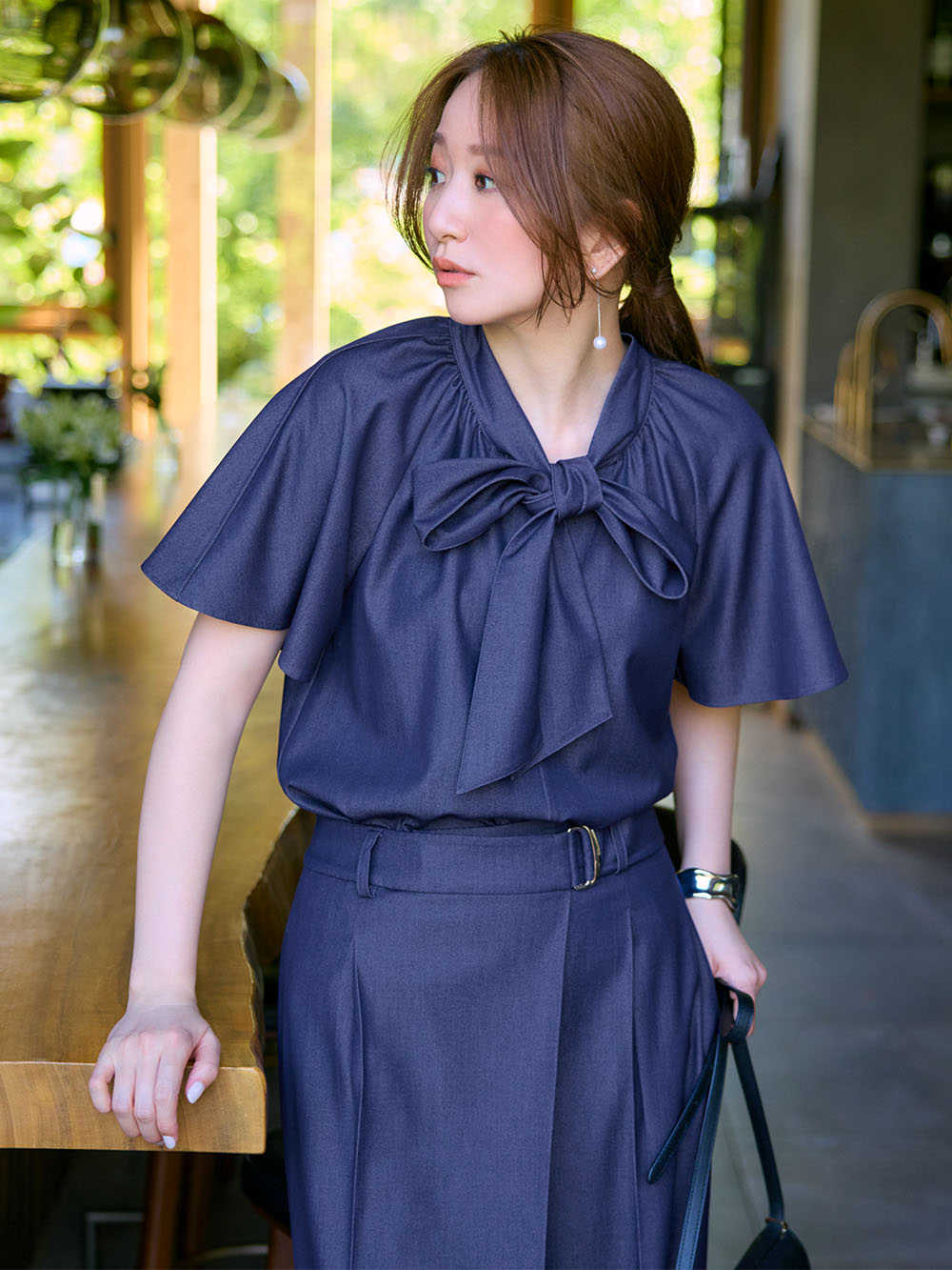 シャンブレーボウタイシャツ​