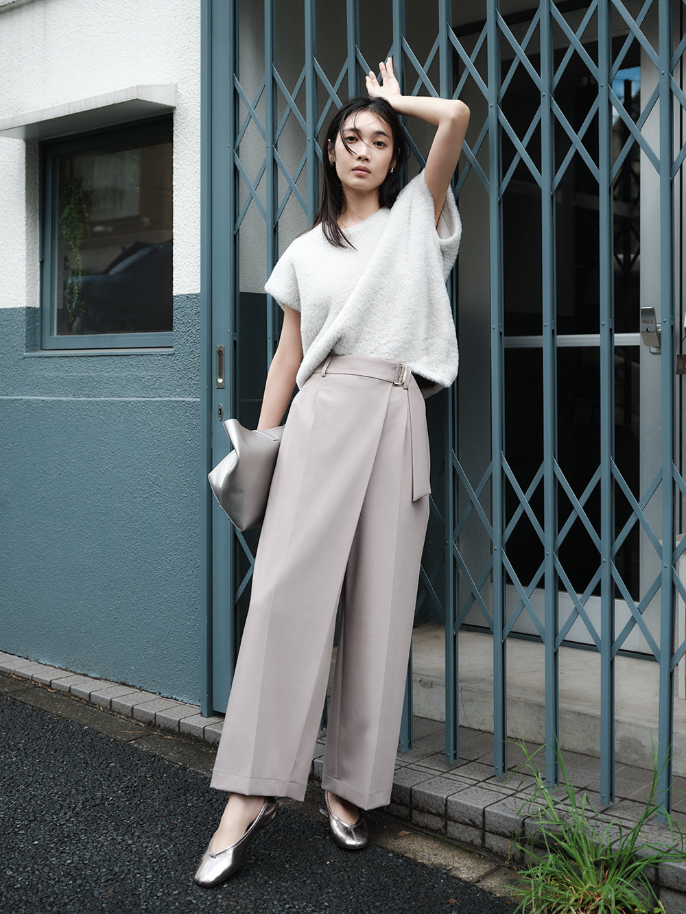 フェザーヤーンコクーンベスト