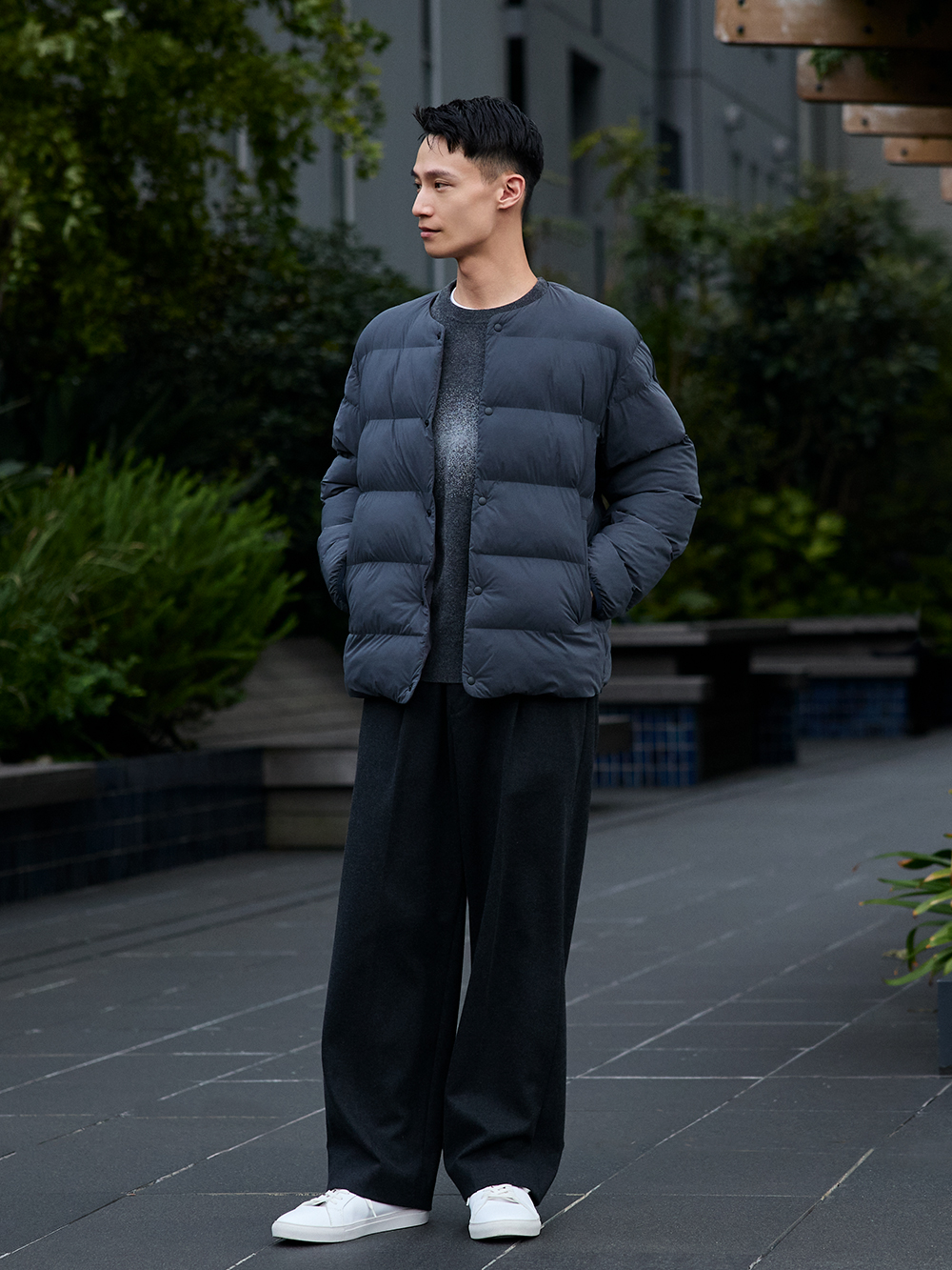 ストレッチノンキルトノーカラーパデッドジャケット