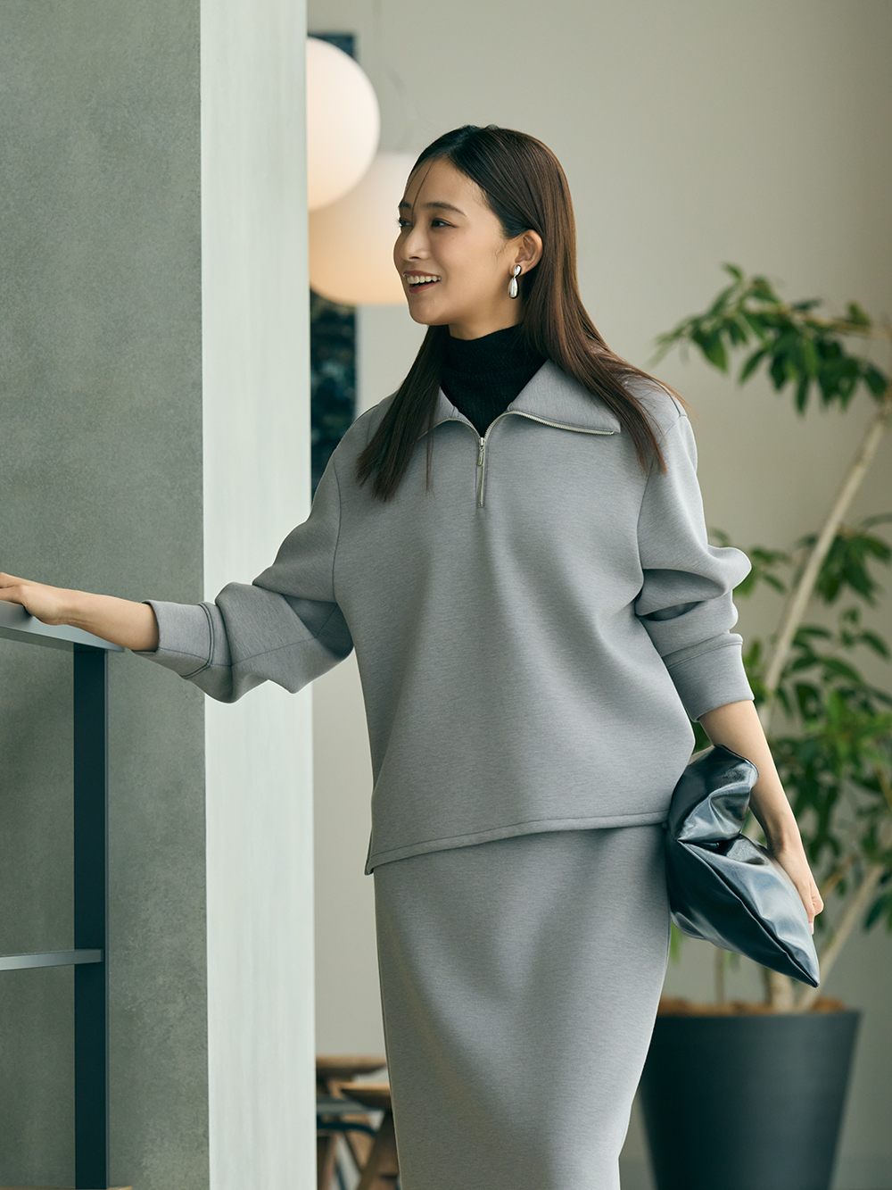 ホールガーメント®ボトルネックフレアワンピース、UVカットレーヨン