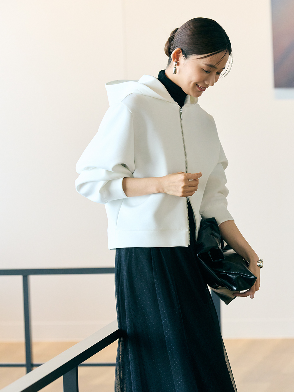 ホールガーメント®ボトルネックフレアワンピース、UVカットレーヨン