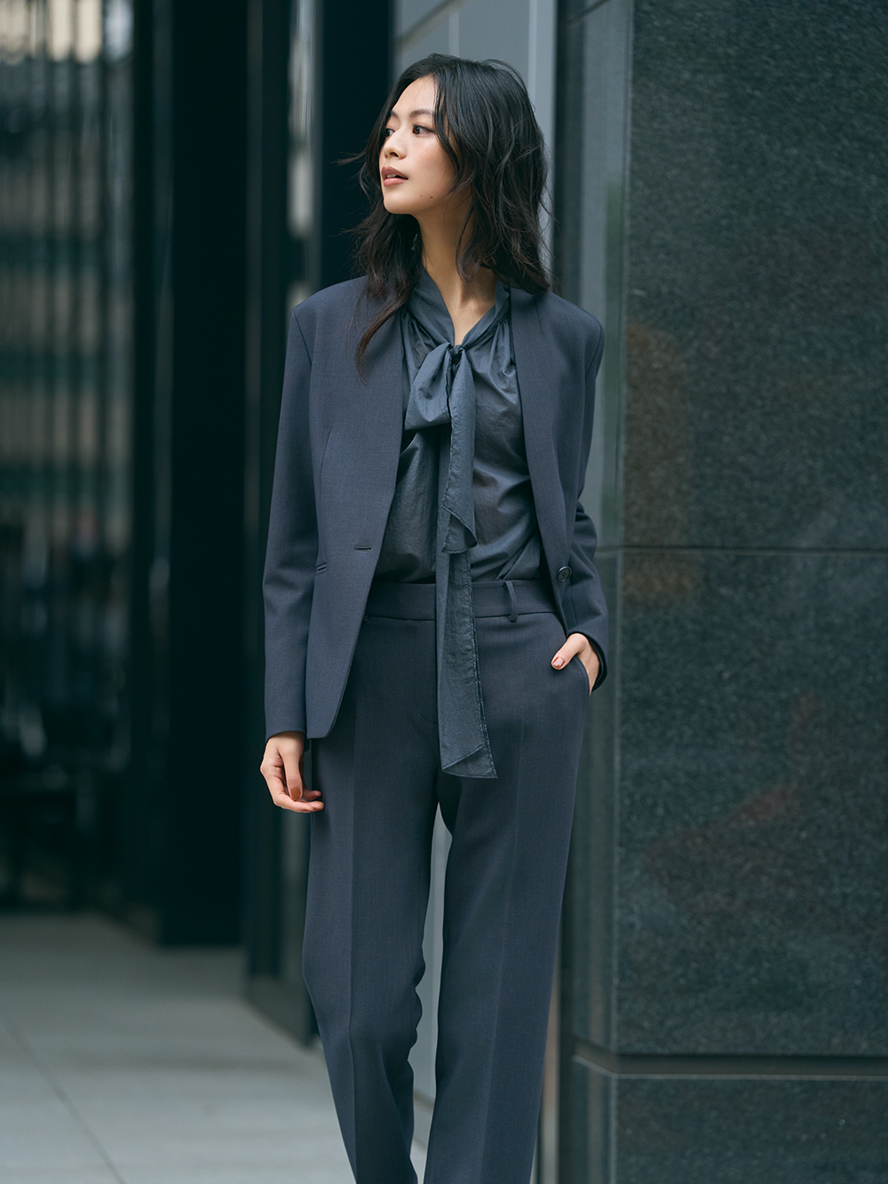 暖かくてスマートなウォームリザーブスーツ​