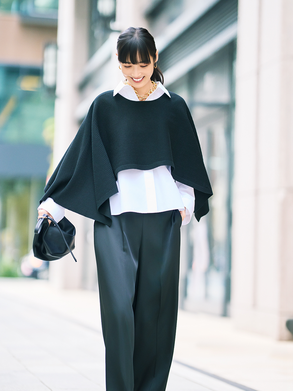 コットンブレンドニットケープ