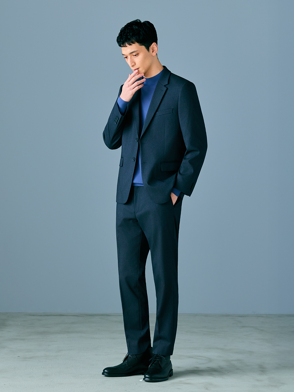 きれいめニットとセットアップのコーデ