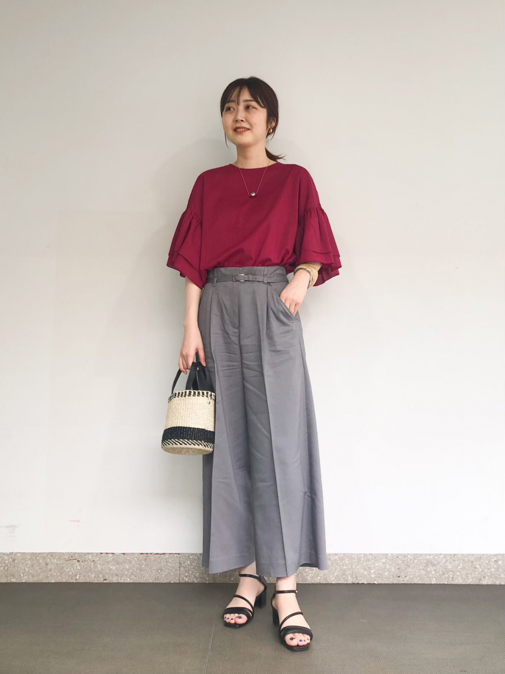 UVカットビスコースブレンドクルーネックカーディガン、カット