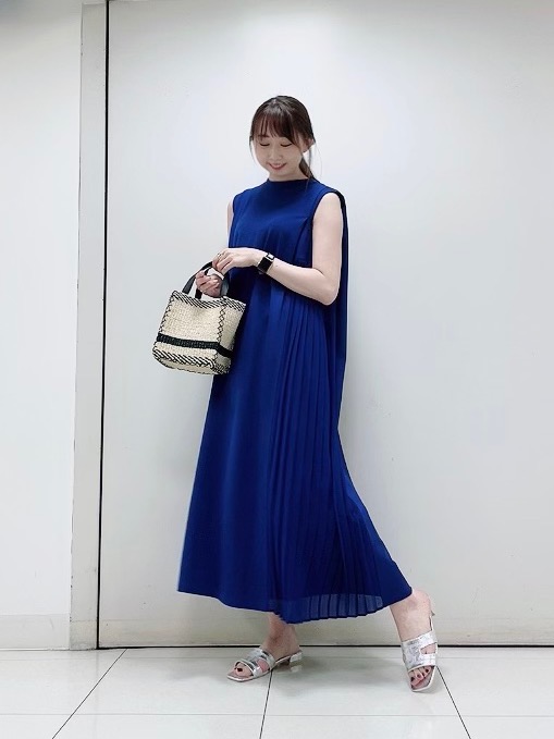 美品♪プラステ PLST リネンスカートセットアップ 他 計4点おまとめ♪ ボートネックリラックスTシャツ、リネンブレンドシャツスカート