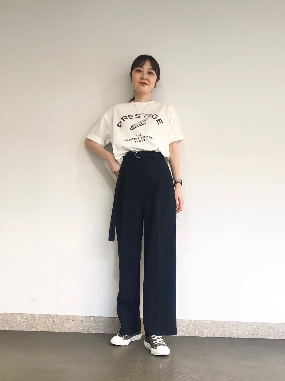 コンフォートリュクスワイドレッグパンツ」の着用コーディネート