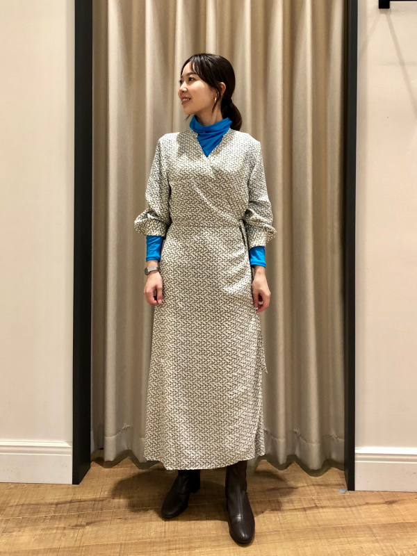 シアーハイネックプルオーバー（長袖）、カシュクールプリント