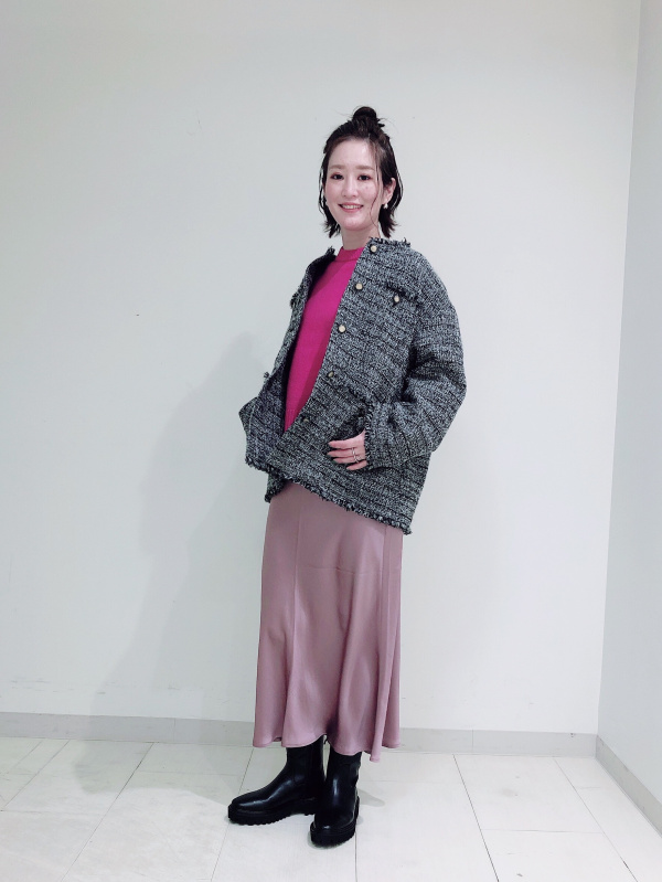 ツイードノーカラージャケット（レディース）の着用コーディネート一覧