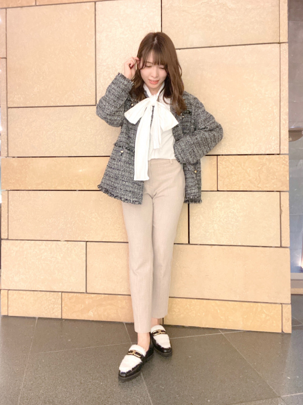 ツイードノーカラージャケット（レディース）の着用コーディネート一覧
