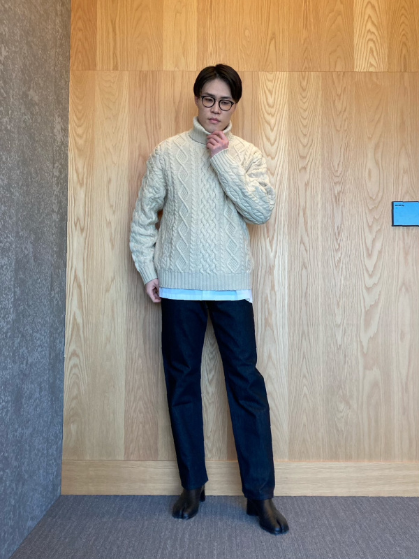 PLST(プラステ)公式 | UNIQLO and HELMUT LANG Classic Cut Jeans