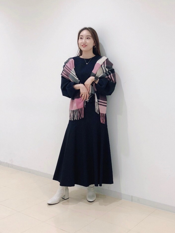 PLST(プラステ)公式 | ボリュームスリーブブラウススカート