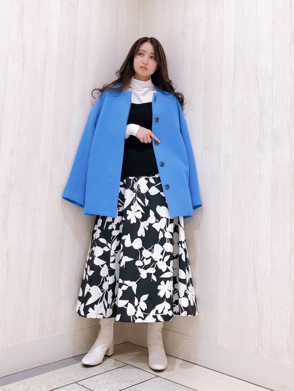 マンテコノーカラーハーフコート（レディース）の着用コーディネート