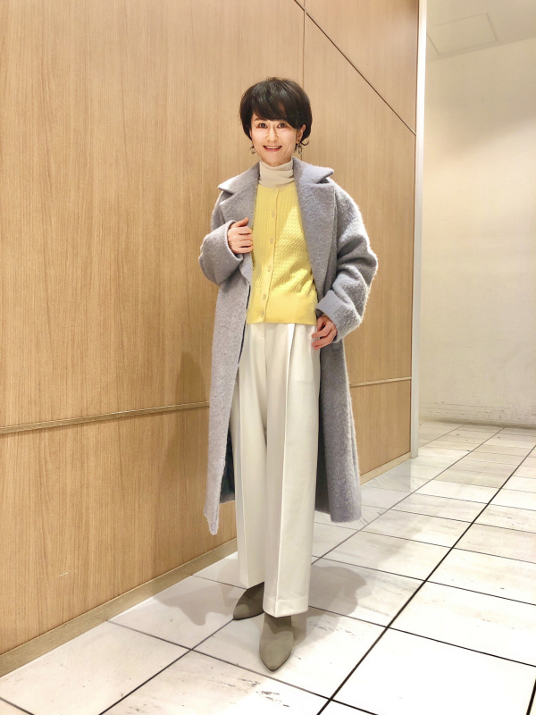 シャギーチェスターコート、ケーブルニットレイヤードシャツ（長袖