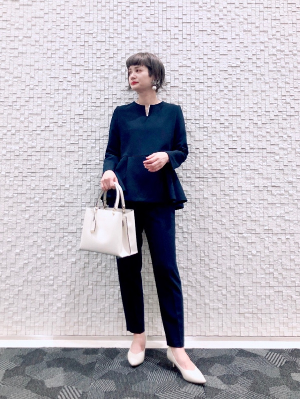 PLST(プラステ)公式 | フェイクパールブラウスパンツセットアップ