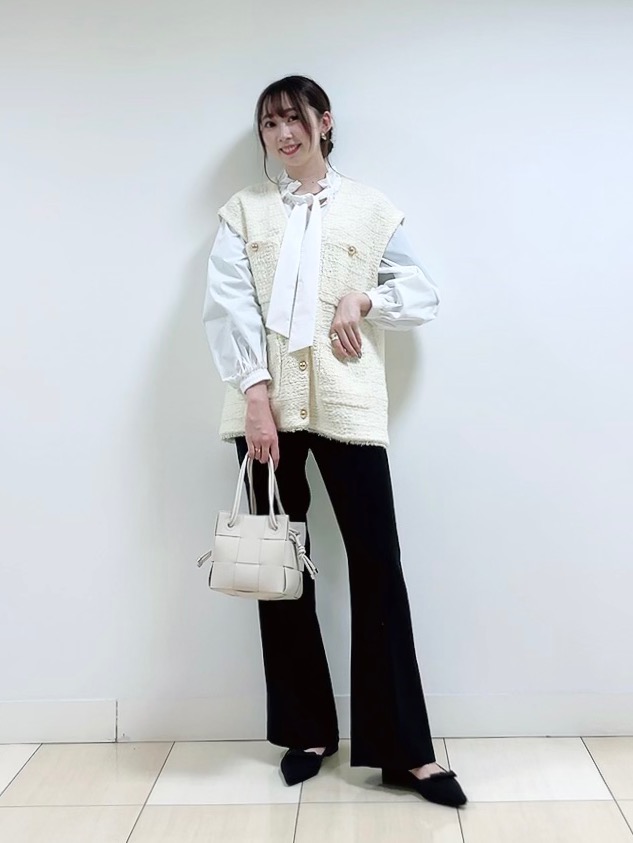 パール付きブラウスパンツセットアップ（長袖）、リサイクルニット