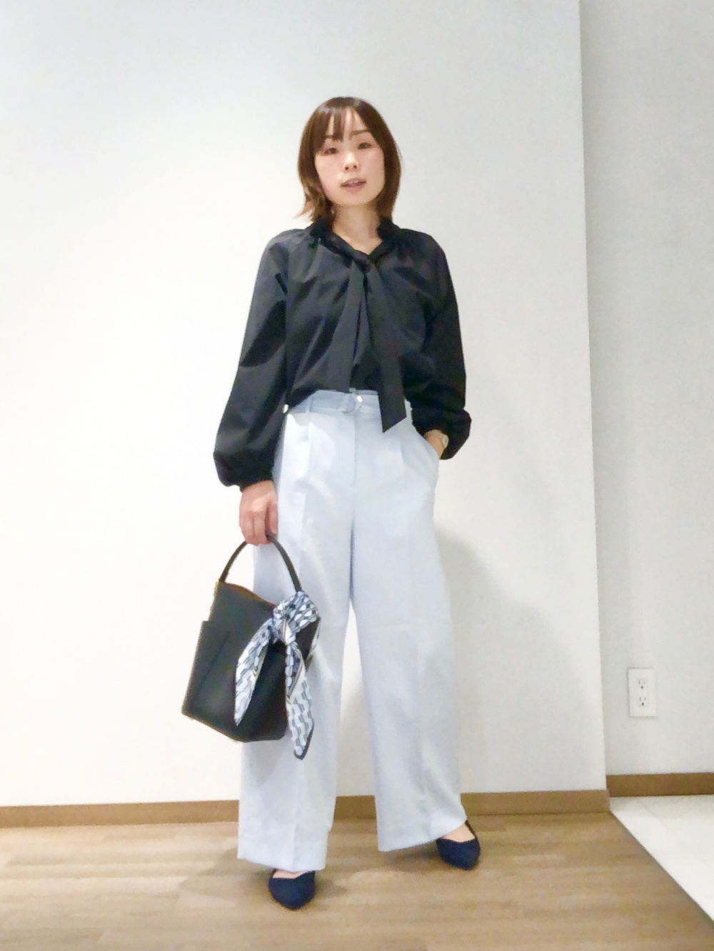 タイプライターギャザーブラウス（長袖）、ワッシャーツイルベルテッド