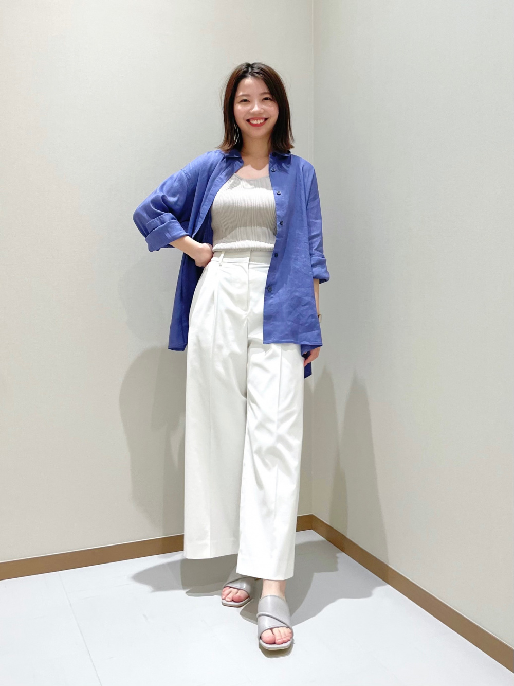 ワッシャーツイルAラインベルテッドジレ、ソフトフェイクレザー