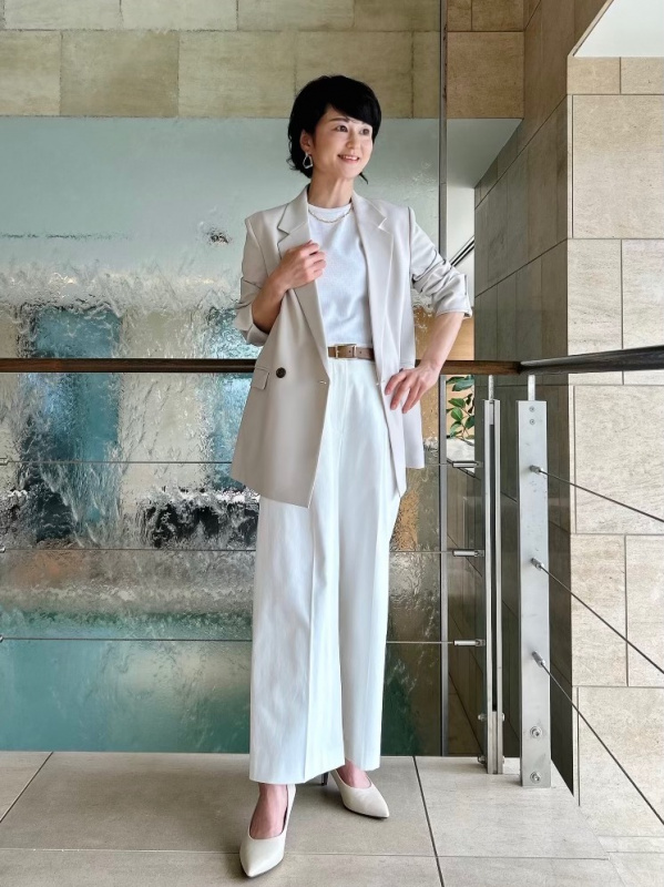 2WAYライトストレッチダブルジャケット（レディース）の着用