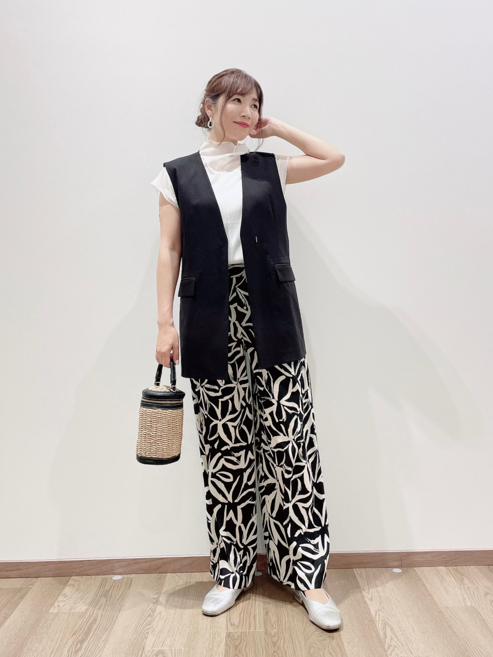 【人気完売】PLST フラワープリントフルイドワイドパンツ PLST(プラステ)公式 | フラワープリントフルイドワイドパンツ