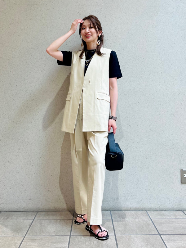 PLST(プラステ)公式 | ハイストレッチリネンミックスカラーレスジレ