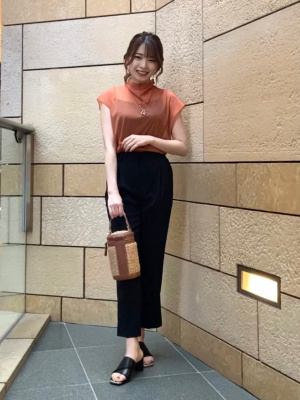 PLST(プラステ)公式 | コンフォートリュクススリットテーパードパンツ