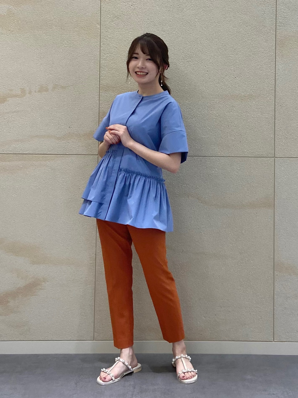 りつheve アシンメトリーペプラムBL Heve PEONYペプラムBL ホワイト