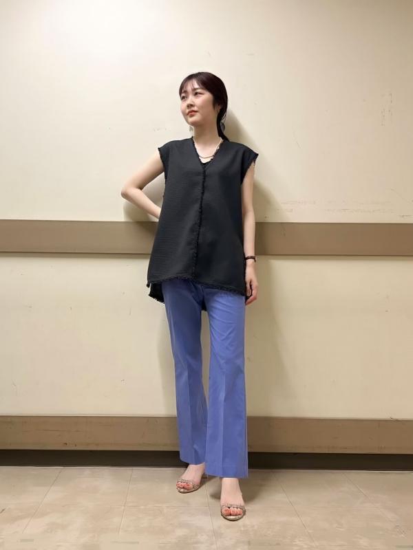 ✨極美品✨PLST プラステ リネン混 ノーカラー パンツ セットアップ 紺 M PLST(プラステ)公式 | レディースのセットアップ