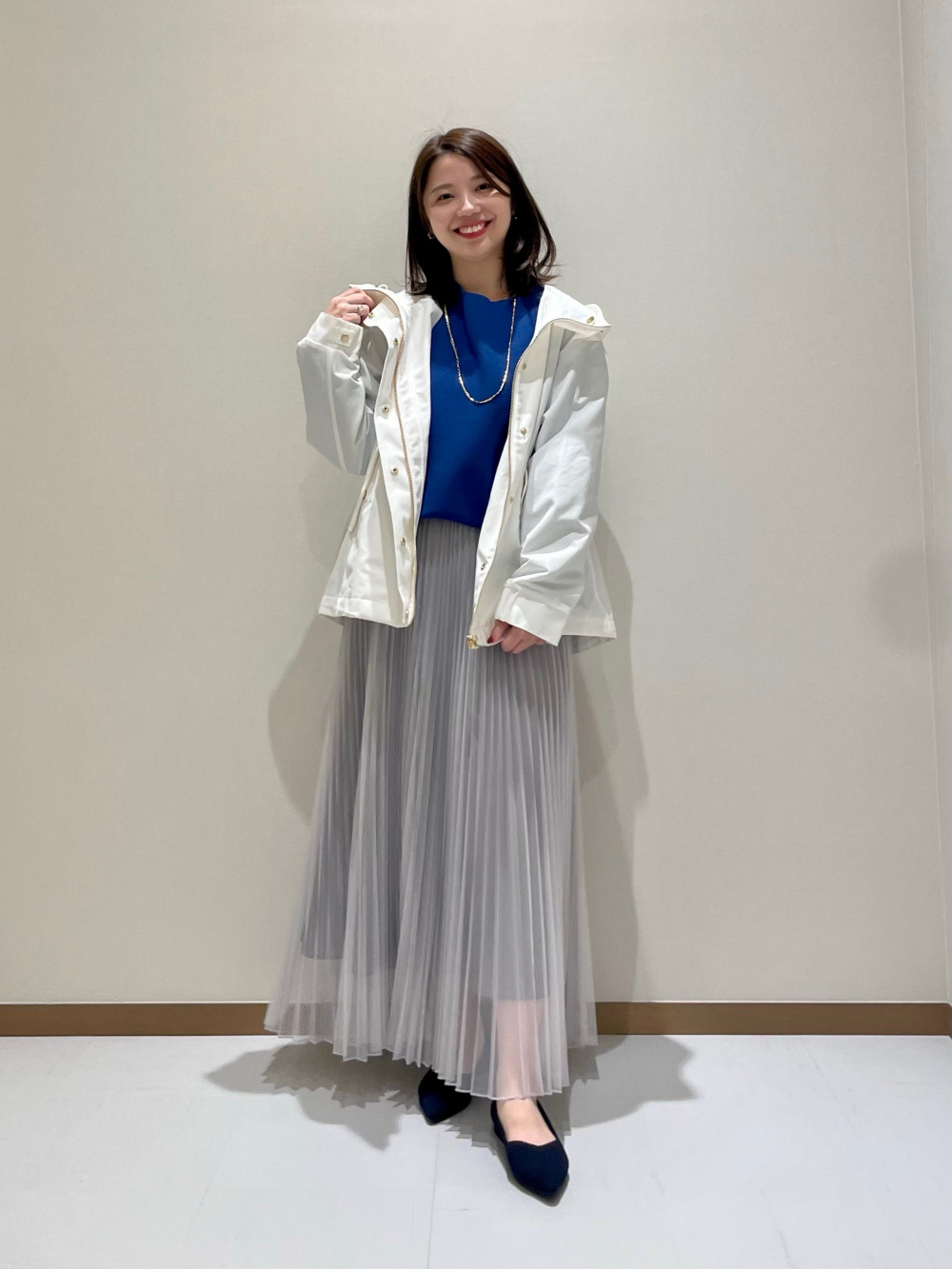 コンフォートリュクスVネックベスト、バックオープンリブTシャツ