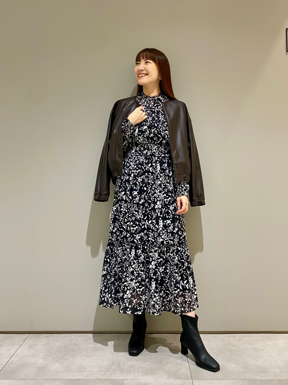 ブラッシュドバック2WAYロングジレ、ハイネックギャザーワンピース