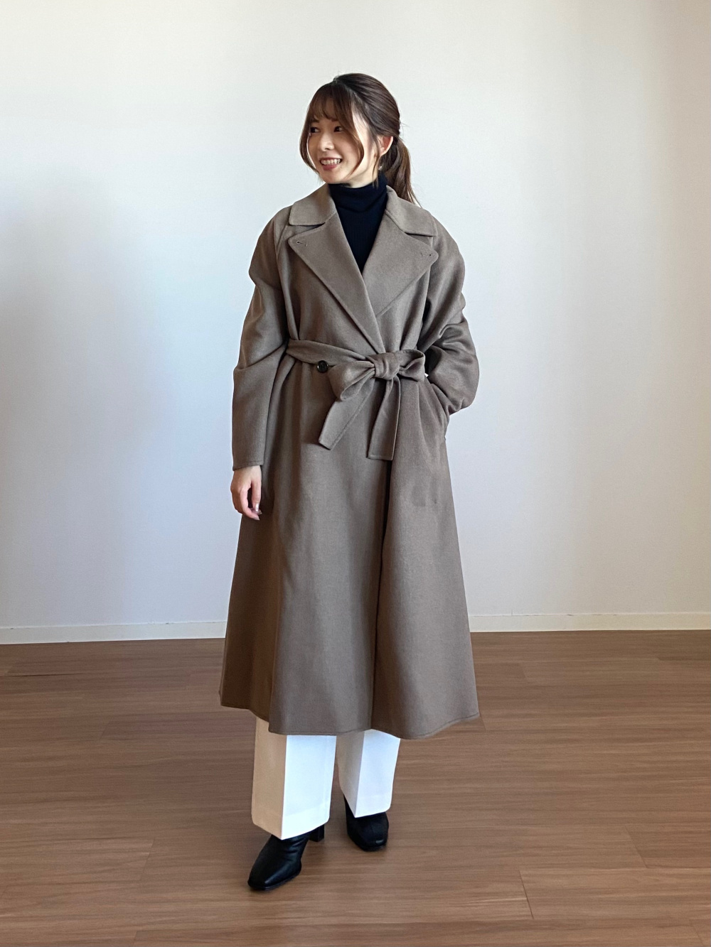 シャギーチェスターコート、シアーウールリブハイネックセーター