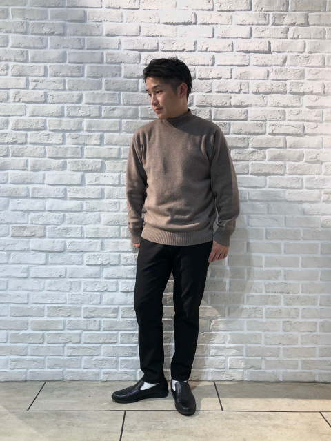 PLUS STYLE パンツ（ウォームリザーブ）、カシミヤブレンドモック