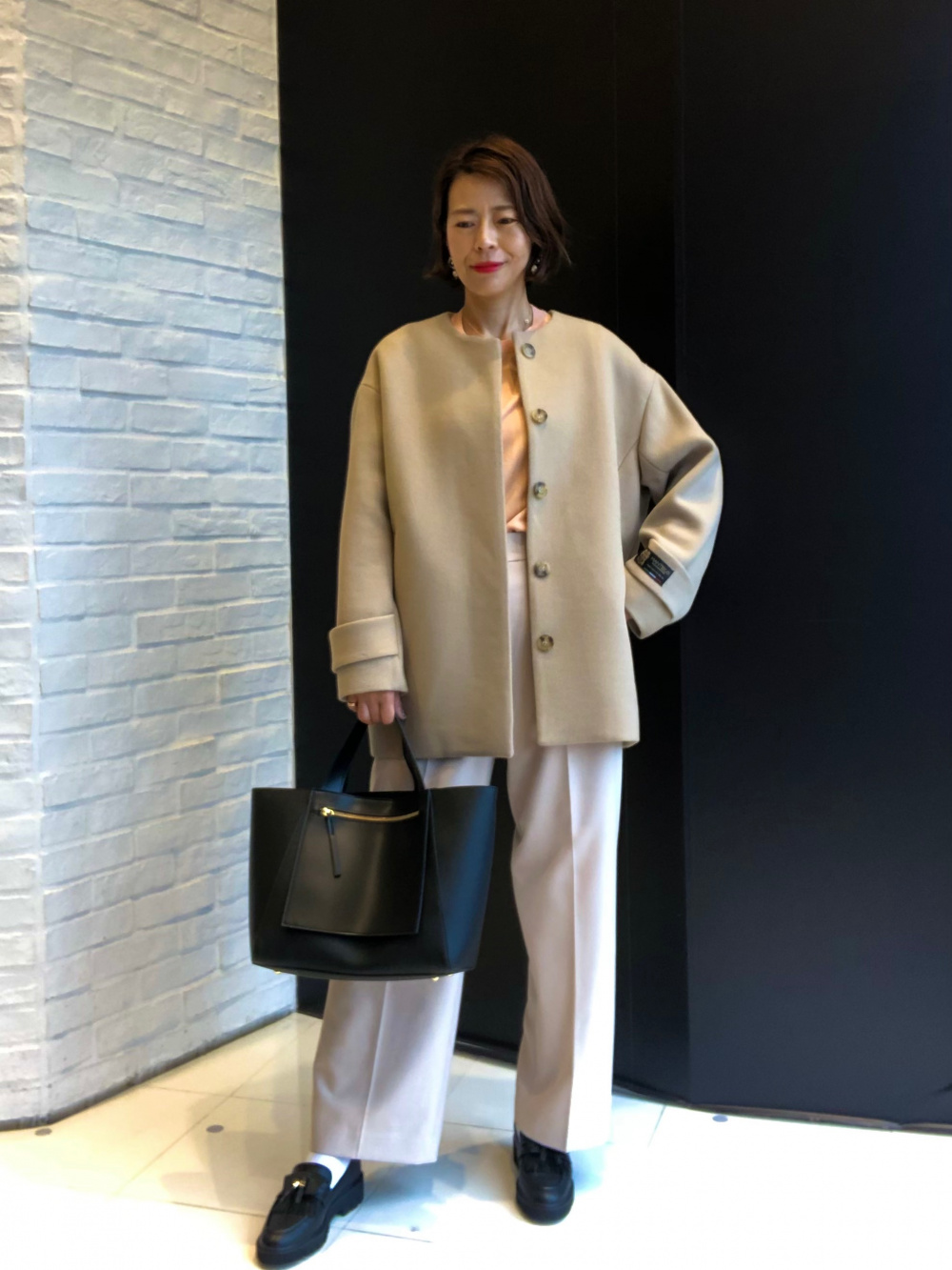 マンテコノーカラーハーフコート、フェイクレザービットローファー」の