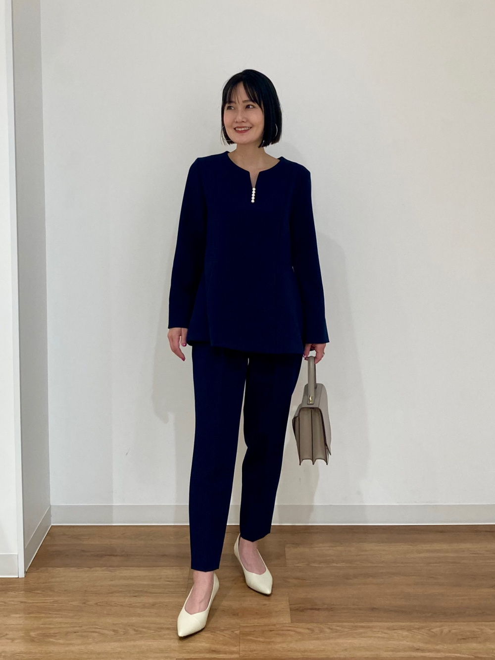 ジョーゼットパールボタンブラウス（長袖）、2024年モデル トリアセ