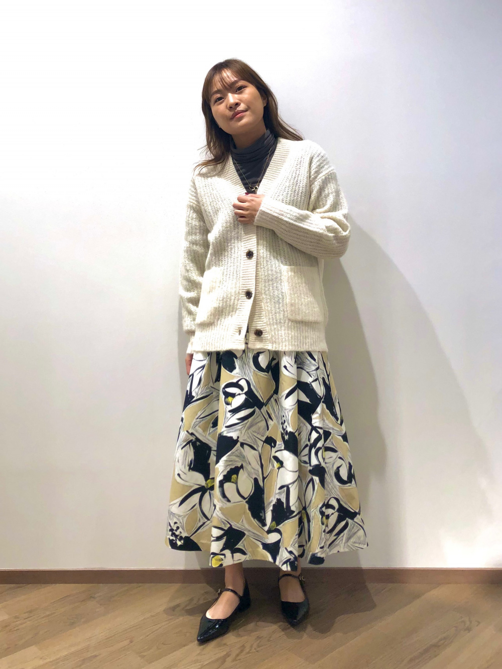 アートフラワープリントフレアスカート」の着用コーディネート| プラステ